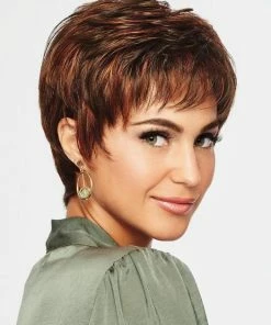 Raquel Welch Winner | Synthetic Wig (Basic Cap)