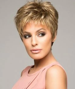 Raquel Welch Winner | Synthetic Wig (Basic Cap)