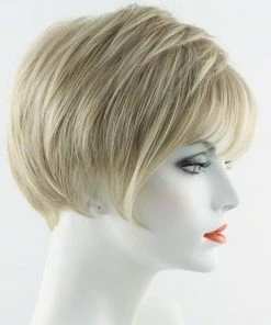 Raquel Welch Cinch | Short Synthetic Wig (Basic Cap) WOMEN'S WIGS
