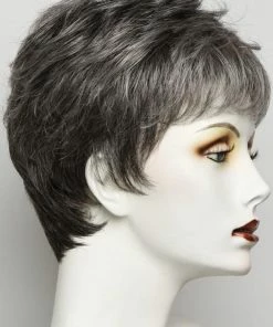 Raquel Welch Winner | Synthetic Wig (Basic Cap)