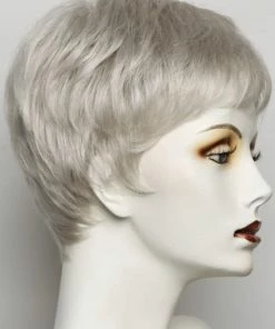 Raquel Welch Winner | Synthetic Wig (Basic Cap)