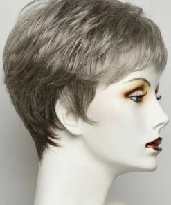 Raquel Welch Winner Large | Synthetic Wig (Basic Cap)